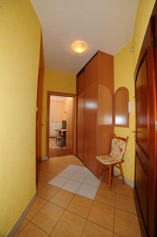Apartamenty W Jantar - Lilasun شكلارسكا بوريبا الغرفة الصورة